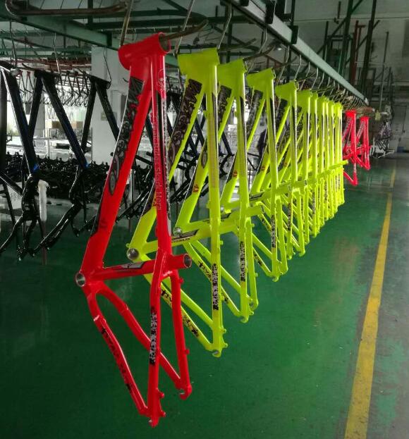Fahrrad-Rahmen-rote Farbaluminiumlegierung 6061 des Schmutz-26er des Sprungs-4x fertigte Malerei besonders an